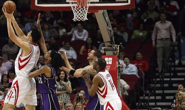 Баскетболистите в NBA прибират двойно по-големи заплати от тези в Евролигата