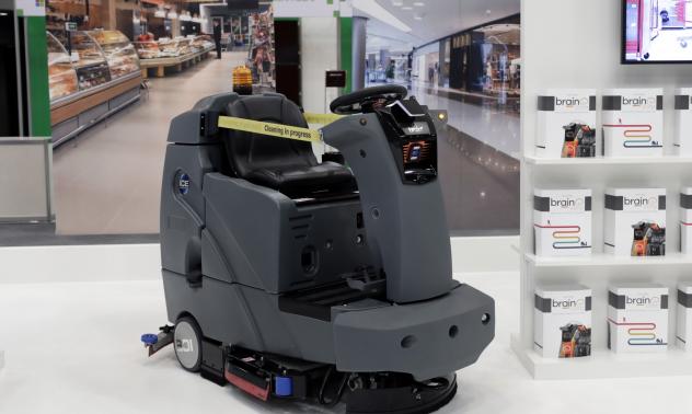 Walmart ще използва роботи чистачи в няколко магазина в САЩ