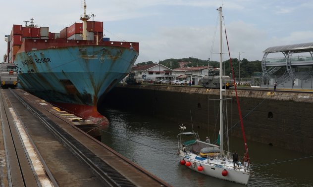 Пресъхващият Панамски канал рискува да отблъсне големите петролни танкери