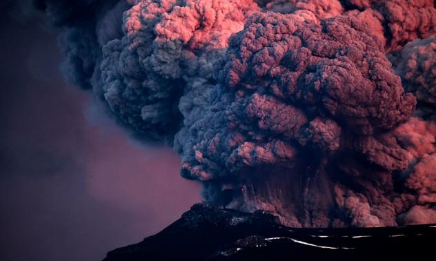 Вулканите и ураганите стават дестинации за етични пари