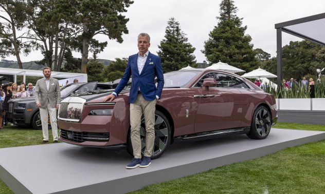 За да продадете електромобил, пуснете го с цена 420 000 долара