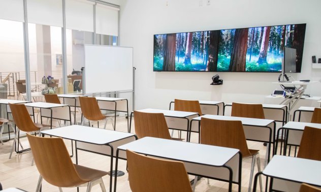 България е сред водещите страни в Европа по интеграция на AI в учебния процес