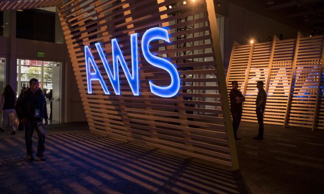 Новият чип на Amazon премества AWS в сегмента на високите изчислителни мощности