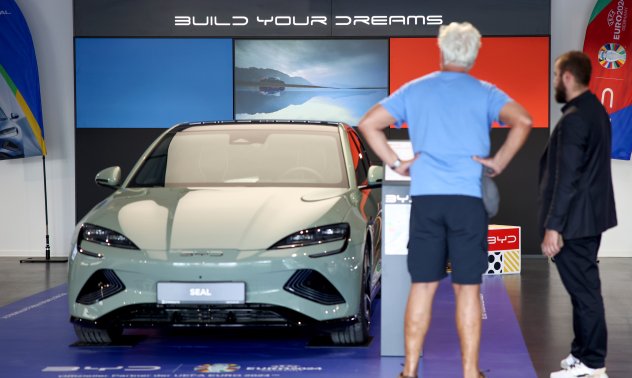 Европейските електромобили тепърва ще стават по-достъпни, за да отговорят на Китай