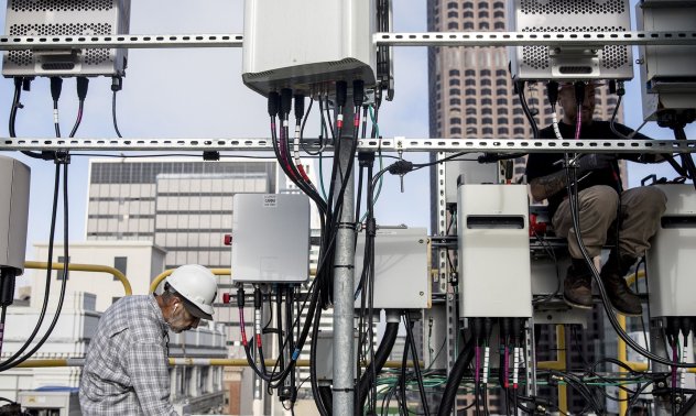 Телекоми настояват за 5G около летища въпреки рисковете за безопасността 