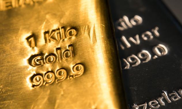 Златото се насочва към най-добрия си месец от 8 години насам*