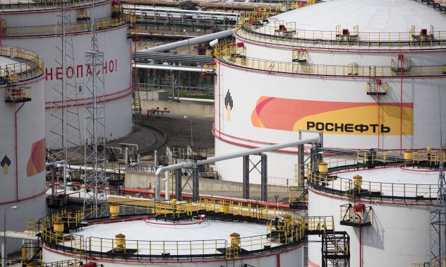 САЩ налагат санкции на "Роснефт" и "Лукойл" заради липсата на преговори за Украйна