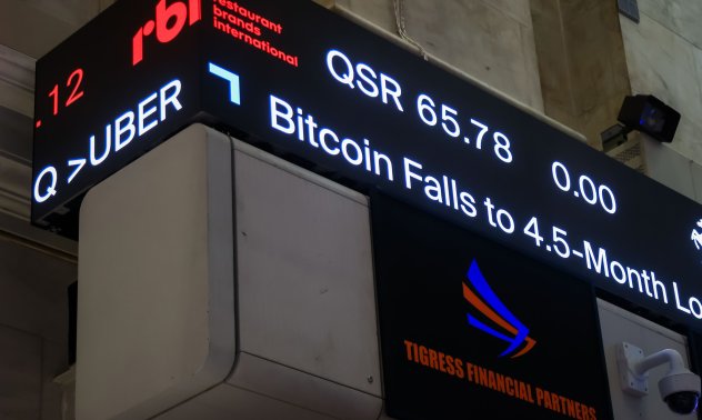 Големият биткойн срив за 2025 г. - крипто изостава от облигации, злато и акции