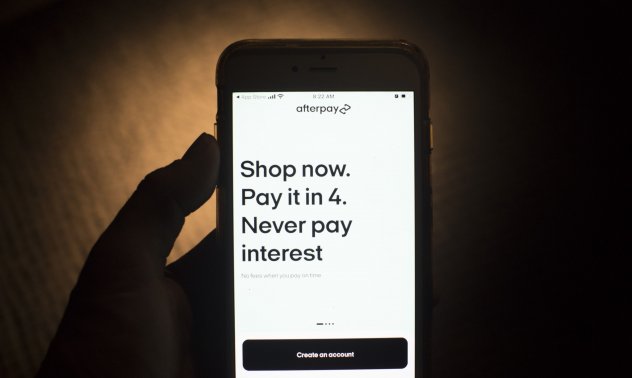 Моделът Купи сега, плати после - новият риск за големите инвеститори