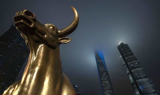 Китайският пазар за $11 трлн. постепенно надига глава