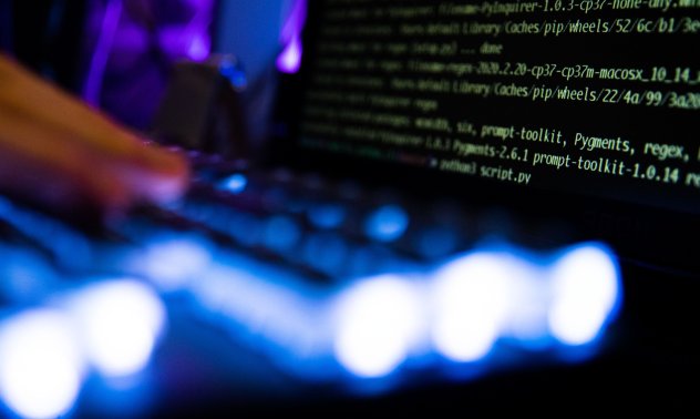 Технологиите само усилват дезинформацията - слабото звено е обикновеният потребител