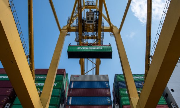 Задаващата се нестабилност ще подложи на тест глобалната търговска система 