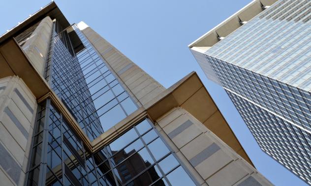 Работните места се връщат, но за някои все още това няма да се случи 