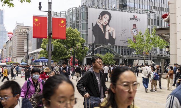 Митата чукат на вратата: Китайските стимули насърчават вътрешното потребление