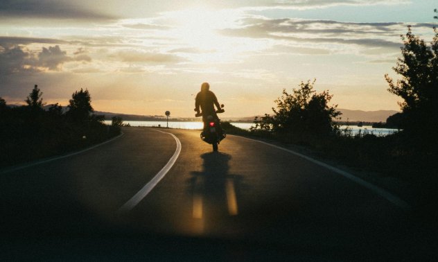 Красивата природа прави България добра дестинация за мото турове и офроуд 