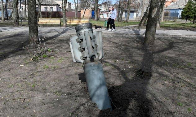 Затъвайки в Украйна, Кремъл поглежда към по-възрастните войници