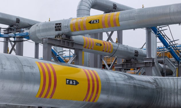 Европейският парламент иска по-бързо спиране на вноса на руски петрол и газ