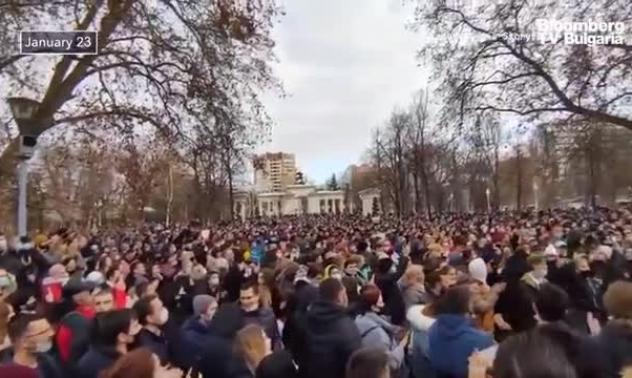 Демонстранти в цяла Русия поискаха освобождаването на Навални