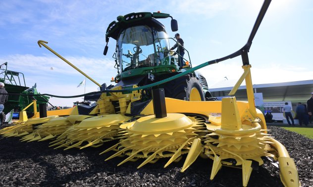 Роботите за борба с плевели застрашават пазар за $37 млрд. 