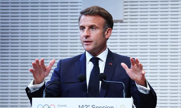 Франция осъжда антисемитските прояви след взрив в синагога