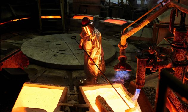 Путин, Пауъл и страховете за суровинния пазар 