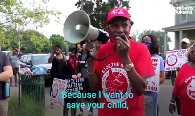 Пастор Деванте води мирен протест в Мемфис, част 2