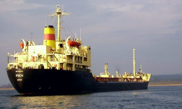 Едва ли ще се стигне до силова намеса за освобождаване на похитения "Руен" 