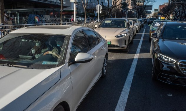 Ще бъде ли принудена автоиндустрията в Европа да намали производството заради Китай?