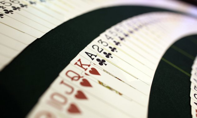 Защо казината шпионират своите изключително богати клиенти