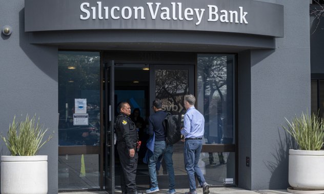 Кризата на SVB кара инвеститорите да се питат къде да държат парите си