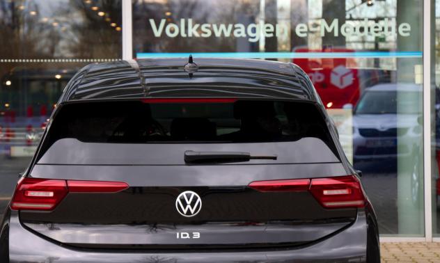 Манията по електромобилите достигна и Европа