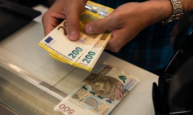 Южна Африка и Нигерия излизат от списъка за мръсни пари, България засега остава