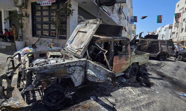 Премиерът на Либия обещава да освободи страната от военните групировки