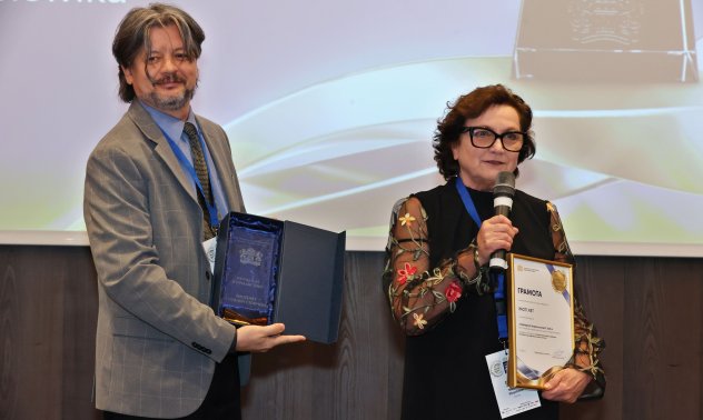 НСНИ отличи двама журналисти от Investor Media Group