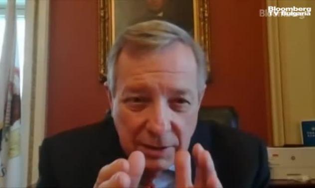 Сенатор Дърбин не очаква Тръмп да бъде осъден