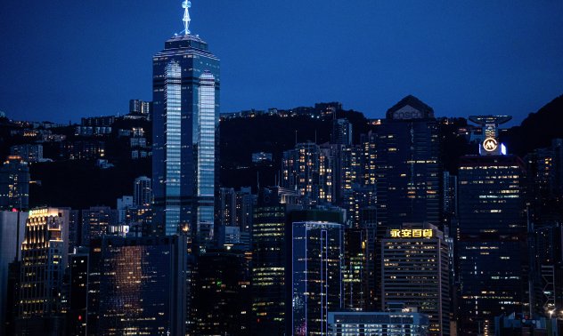 Кулата в Хонконг, символ на спукването на кредитния балон в Китай