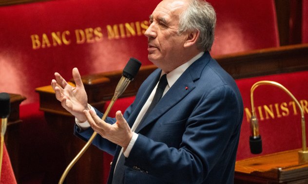Новият френски кабинет: Свиване на дефицита до 5%, "без да се убива растежът"