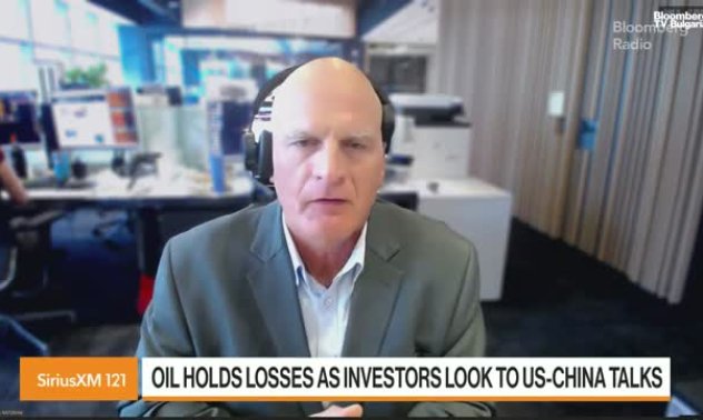 Петролът пада, а глобалният флот събра 1 млрд барела