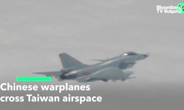 Китайски изтребители над Тайван