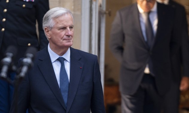 Франция обмисля по-високи данъци за богатите и големите компании, за да ограничи дълга