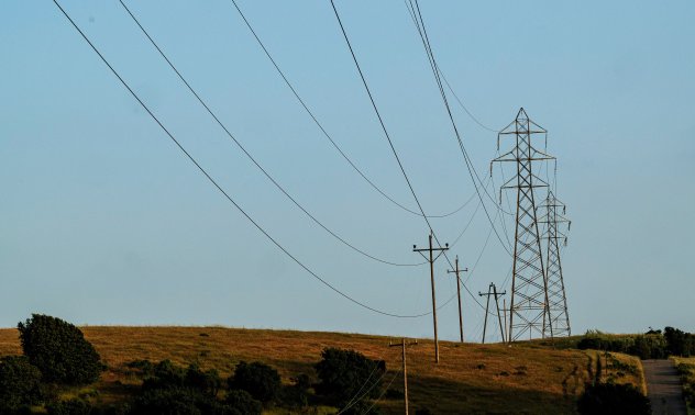Либерализацията на електроенергийния пазар се отлага поне с 1 година