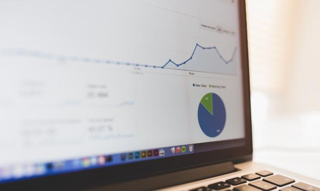 Китайските акции поевтиняват с над 1%