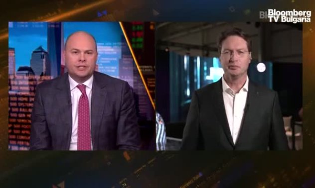 Mercedes не успява да произведе достатъчно електромобили