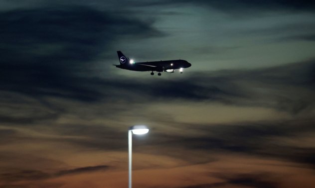 Руската авиационна индустрия се възправя срещу санкциите, за да остане във въздуха