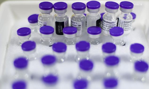 ЕМА: Ползите от ваксината на АstraZeneca варират според възрастта и процента на инфекция