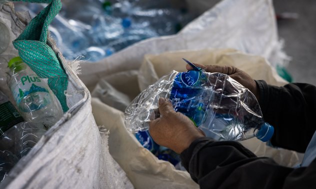 „Твърдите позиции” провалиха глобалните преговори за пластмасата