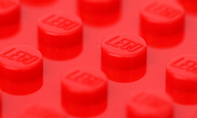 Фондът, управляващ богатството на семейство Лего: Бъдещето на офисите е неясно
