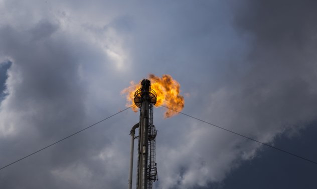 Цената на петрола пада след срещата на върха между САЩ и Китай