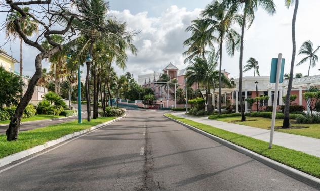 В рая по време на пандемия: Екзотични дестинации привличат с програми за работа от разстояние