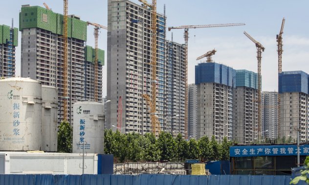 Китайските застрахователи предупреждават за рискове в още един имотен гигант